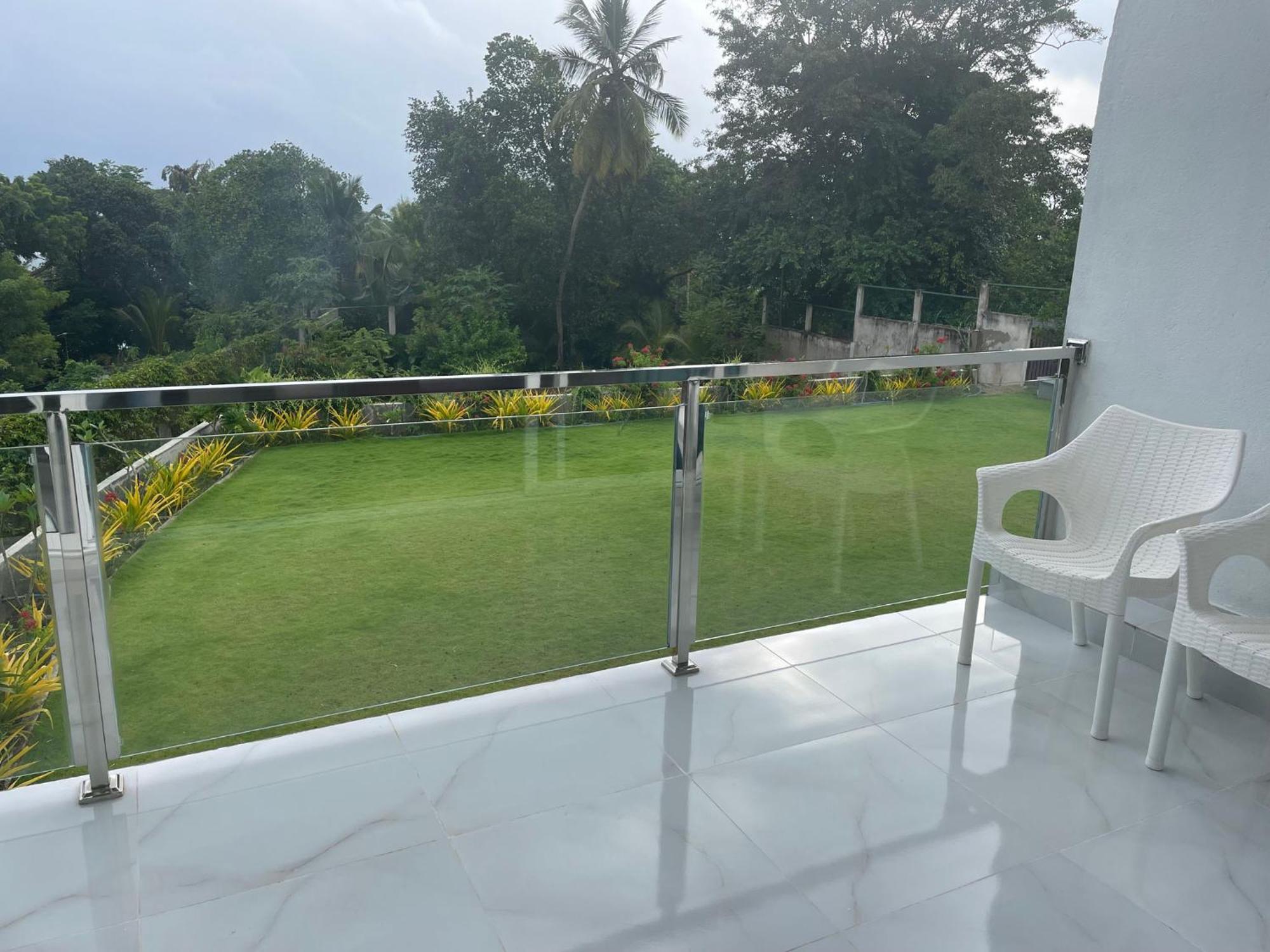 Kapaliya Unawatuna Bagian luar foto