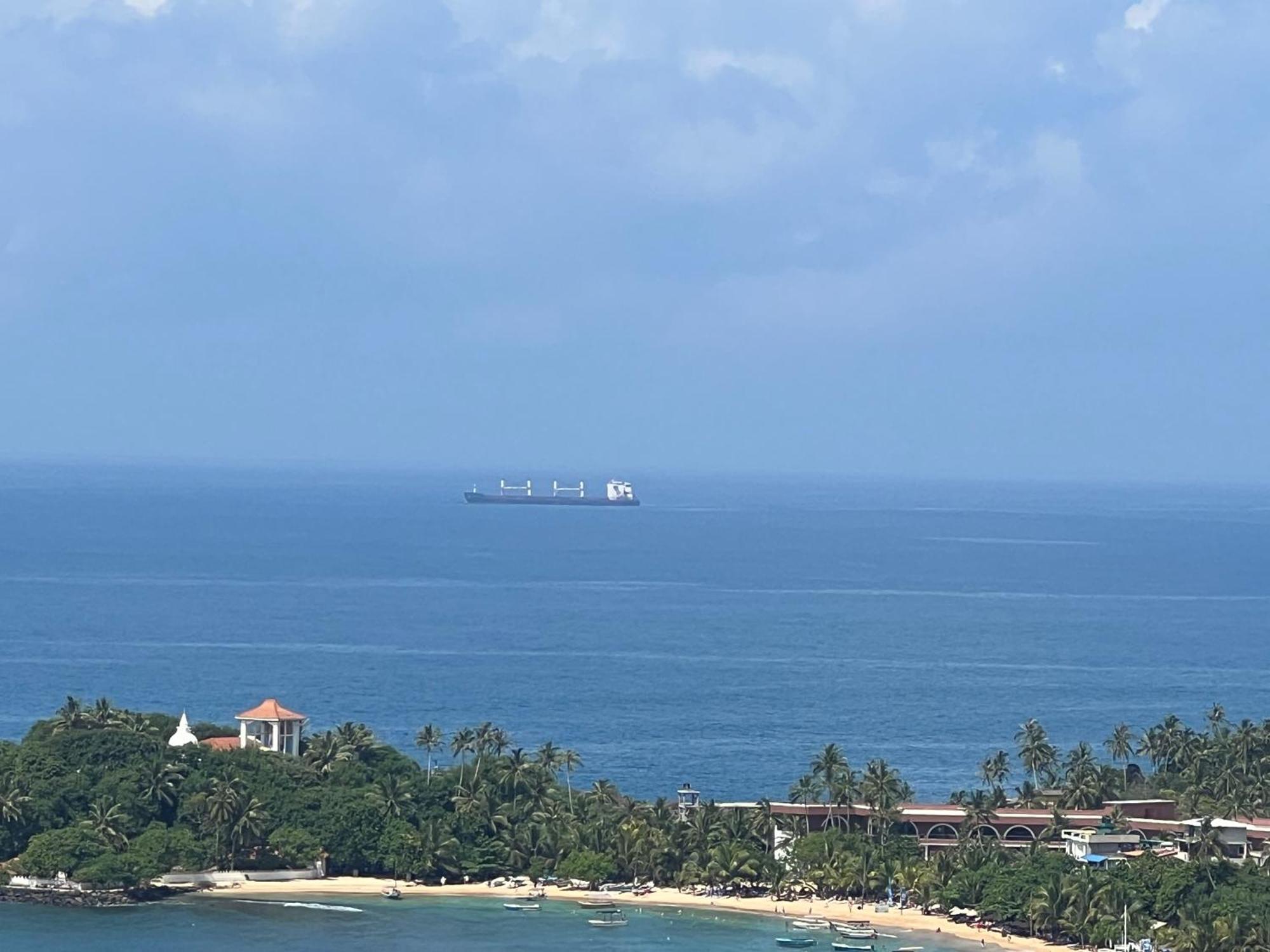 Kapaliya Unawatuna Bagian luar foto