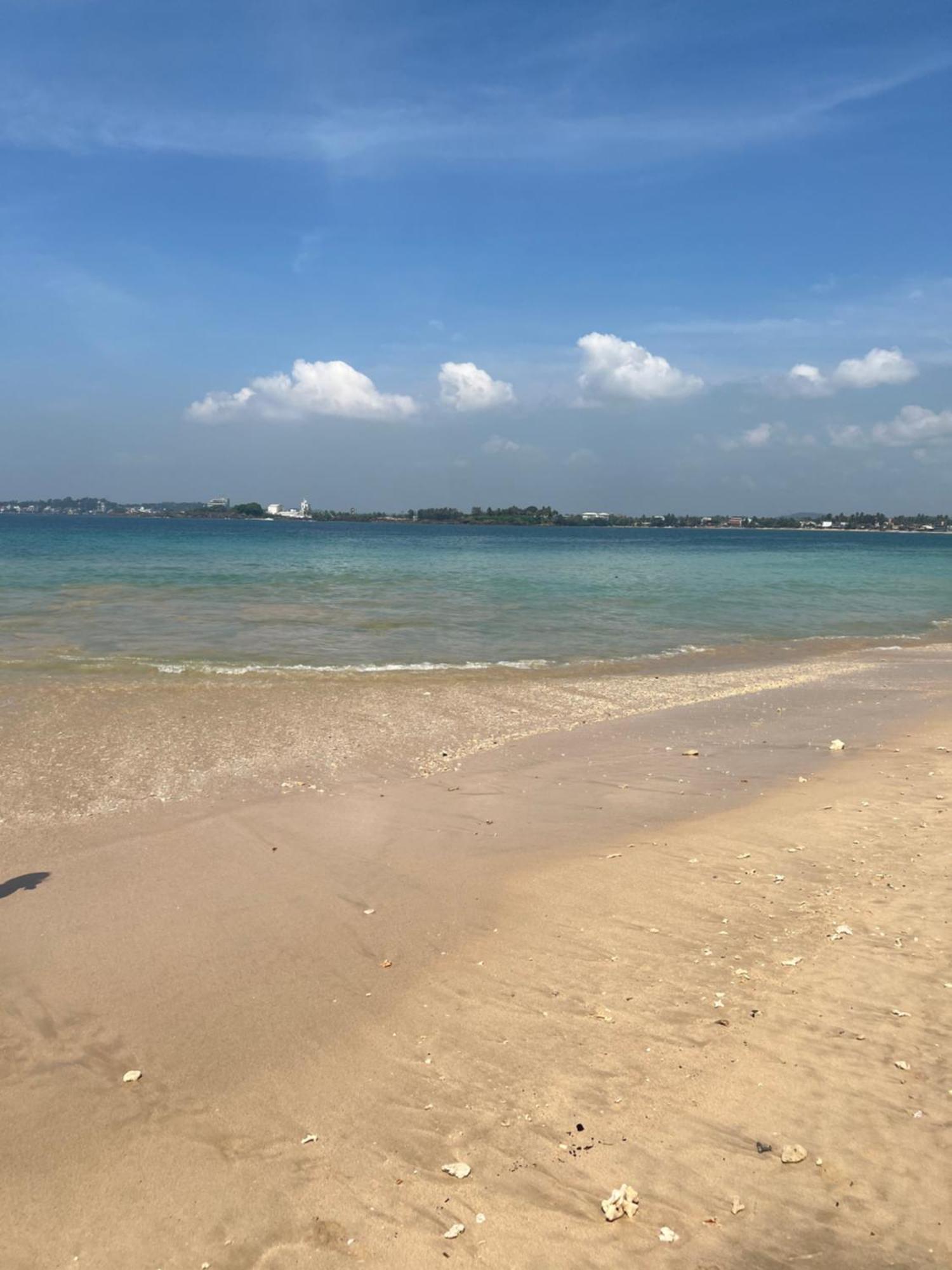 Kapaliya Unawatuna Bagian luar foto